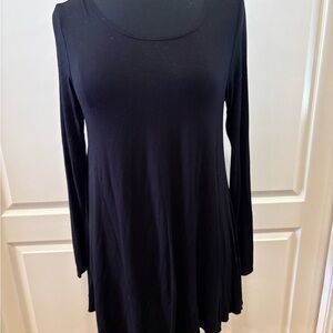 Karen Kane Black Relaxed Long Sleeve Dress